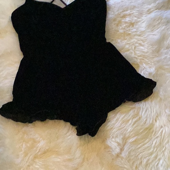 NWOT Victoria’s Secret Black Velvet Sleep Romper - Picture 6 of 10